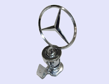 MERCEDES STERN ABNEHMBAR - W123